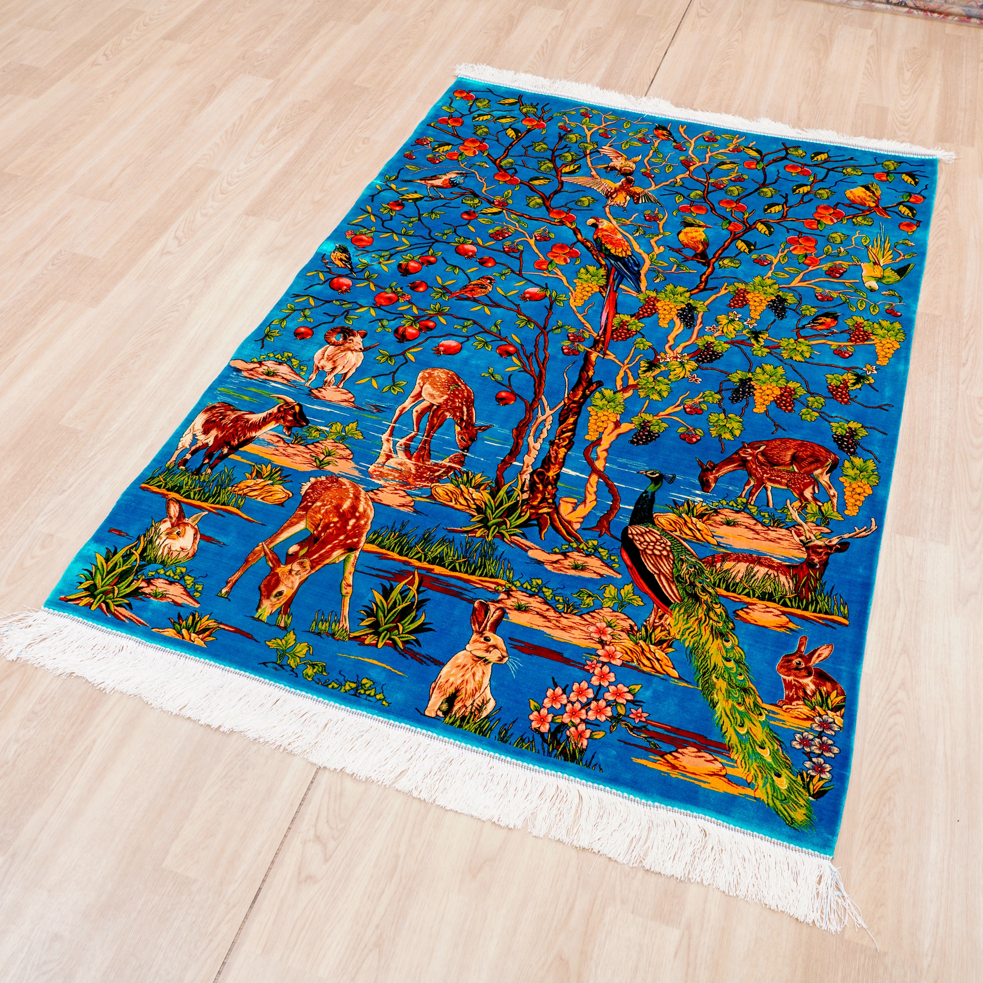 Japanese Luxury Lifestyle - 120x180cm Premium Silk Turkish Carpet Wholesale