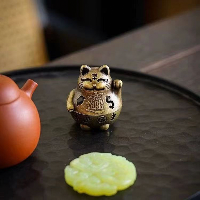 Lucky Cat Incense Burner Elega - Japanese Lifestyle Goods recensione e prezzo